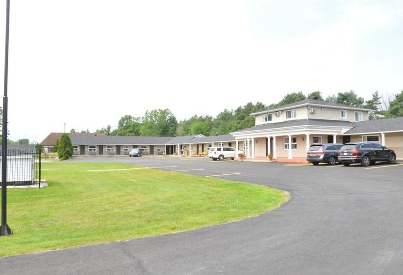 Отель Colonial House Motor Inn