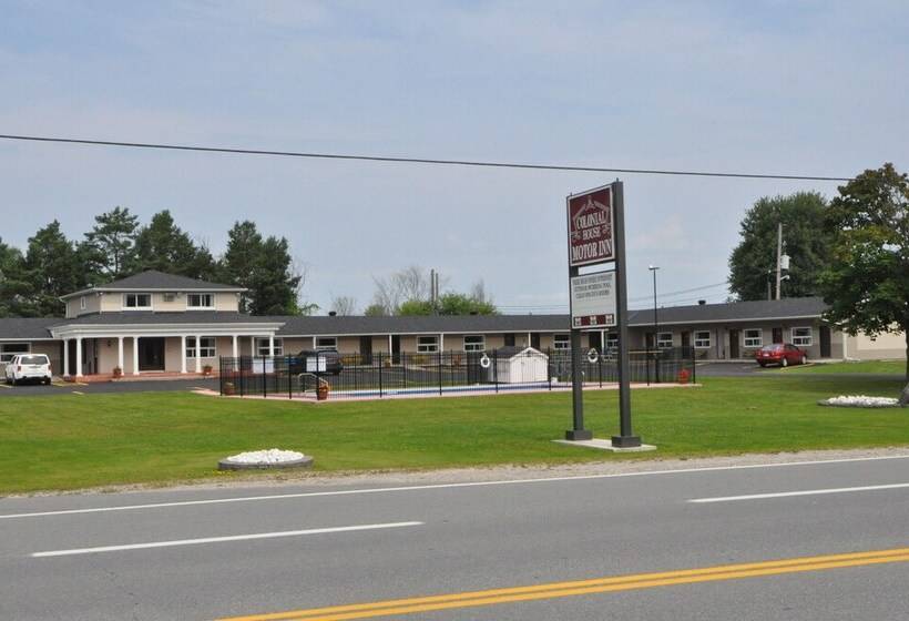 Отель Colonial House Motor Inn