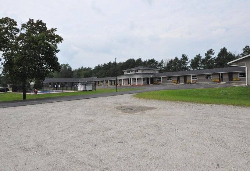 Отель Colonial House Motor Inn