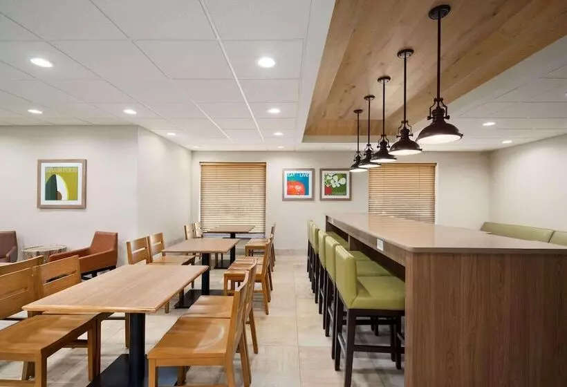 호텔 Country Inn & Suites By Radisson, Williamsburg Historic Area, Va