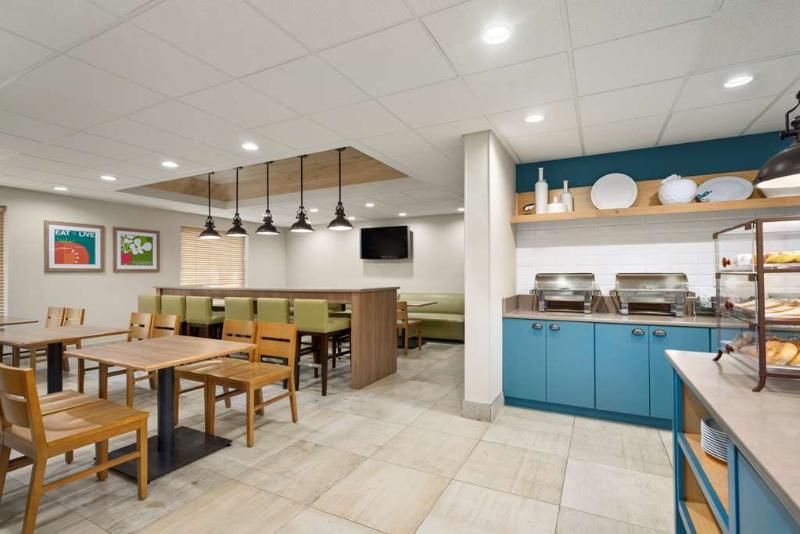 Отель Country Inn & Suites By Radisson, Williamsburg Historic Area, Va