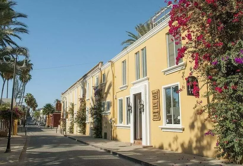 酒店 El Encanto Inn & Suites