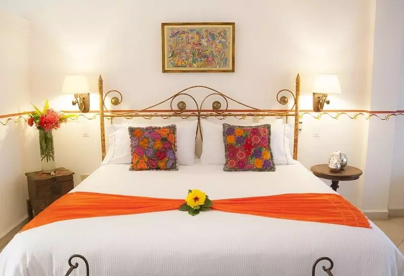 酒店 El Encanto Inn & Suites