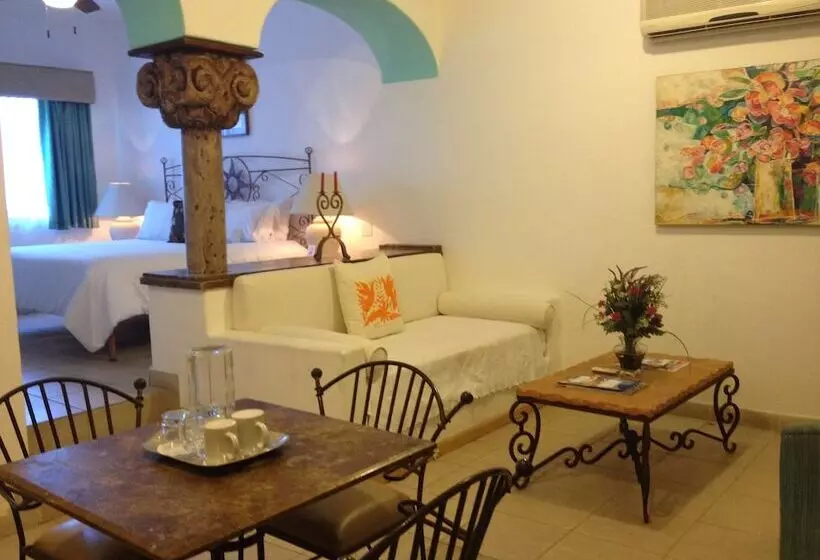 酒店 El Encanto Inn & Suites