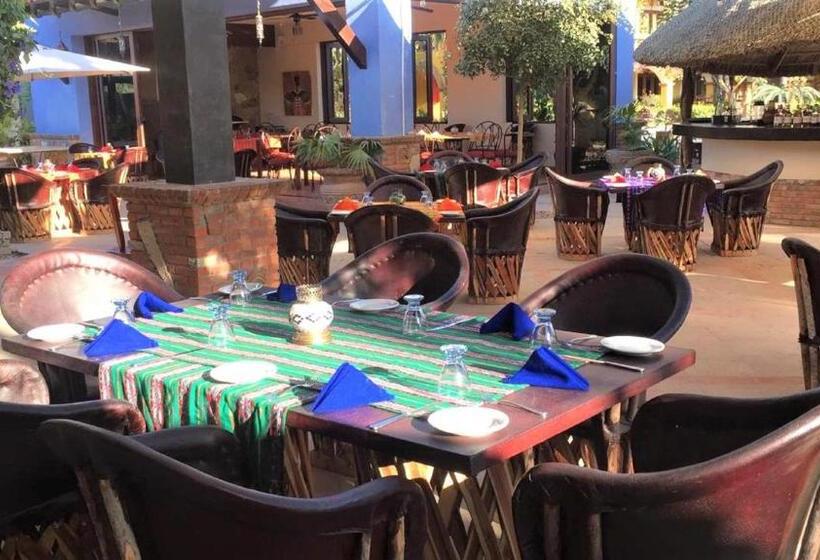 هتل El Encanto Inn & Suites