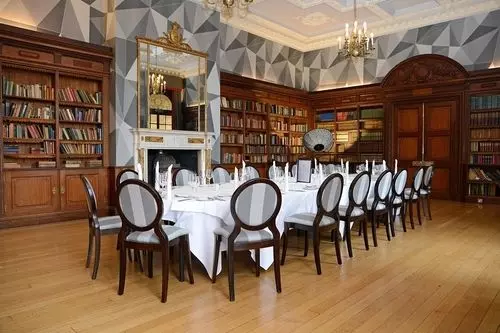 Отель Eynsham Hall