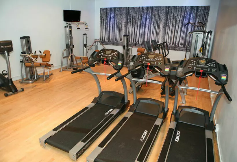 Отель Eynsham Hall