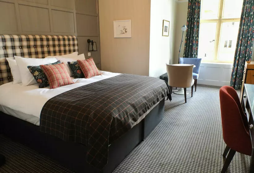 Отель Eynsham Hall