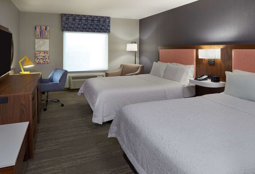 هتل Hampton Inn & Suites By Hilton Montreal Dorval