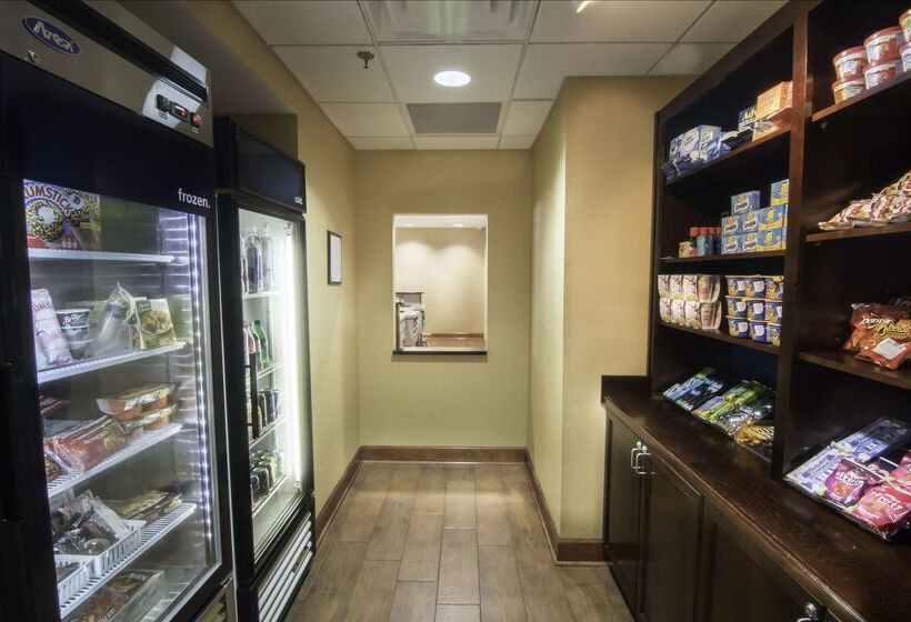 Отель Hampton Inn Kingsland