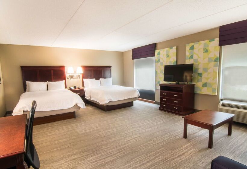 Отель Hampton Inn Kingsland