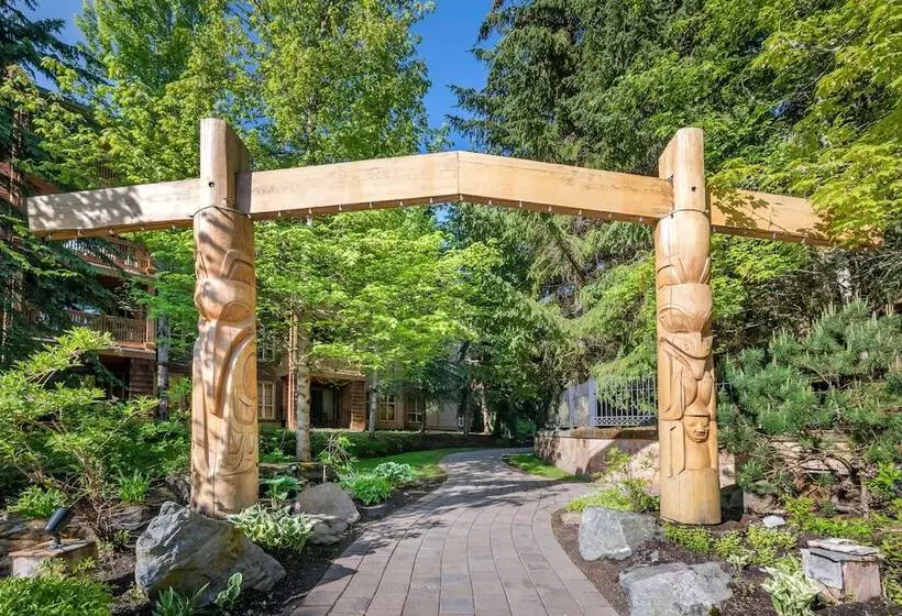 ホテル Hilton Grand Vacations Club Whistler