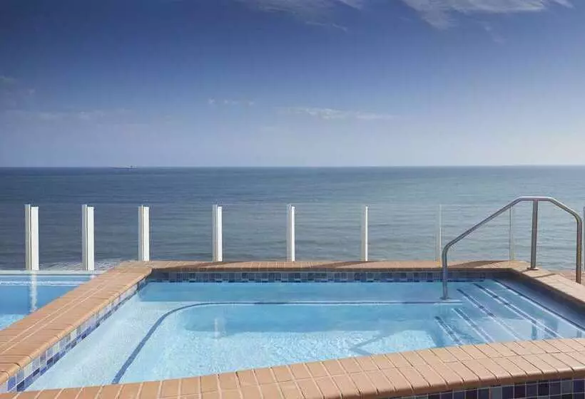 هتل Hilton Virginia Beach Oceanfront