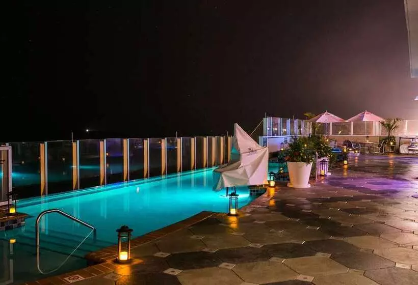 هتل Hilton Virginia Beach Oceanfront