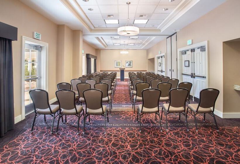 هتل Holiday Inn Colorado Springs Airport, An Ihg