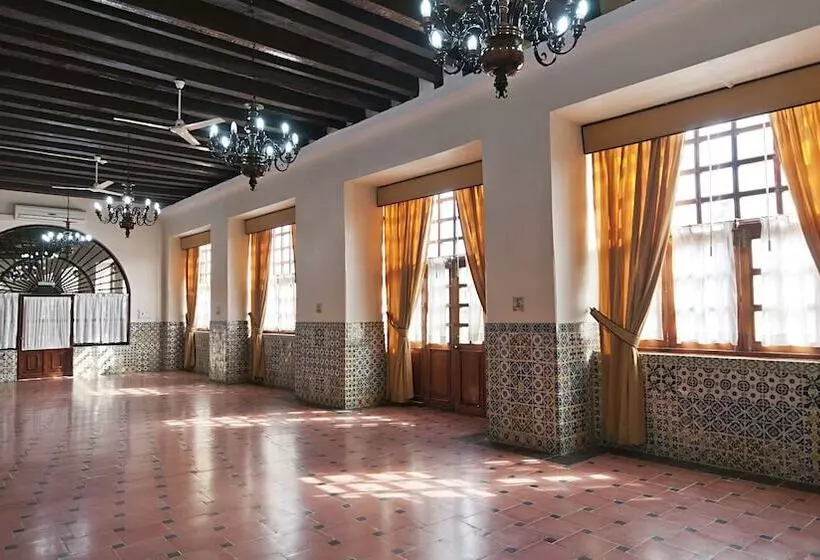 호텔 Holiday Inn Veracruz Centro Historico, An Ihg