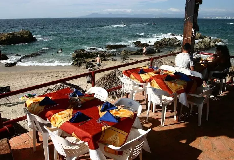 Отель Lindo Mar Resort