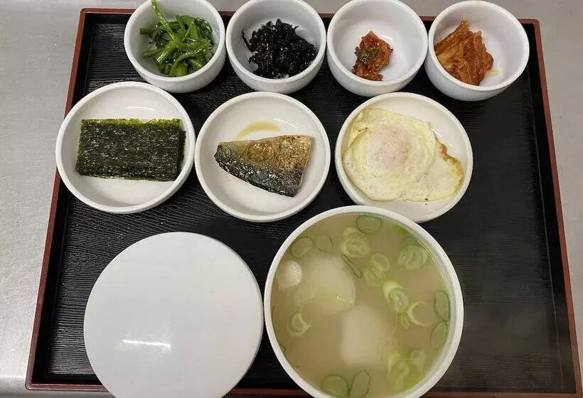 Отель Mudeung Park