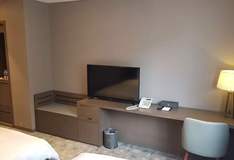 Отель Mudeung Park