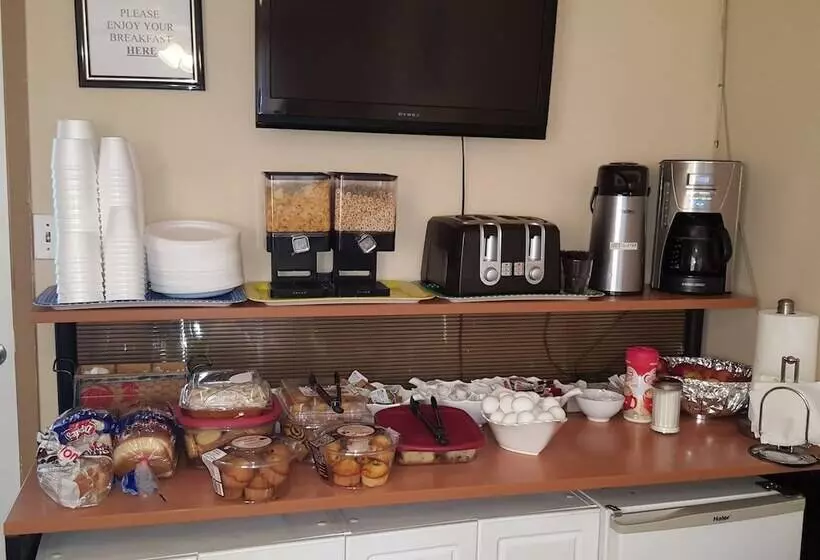 هتل Niagara Inn & Suites