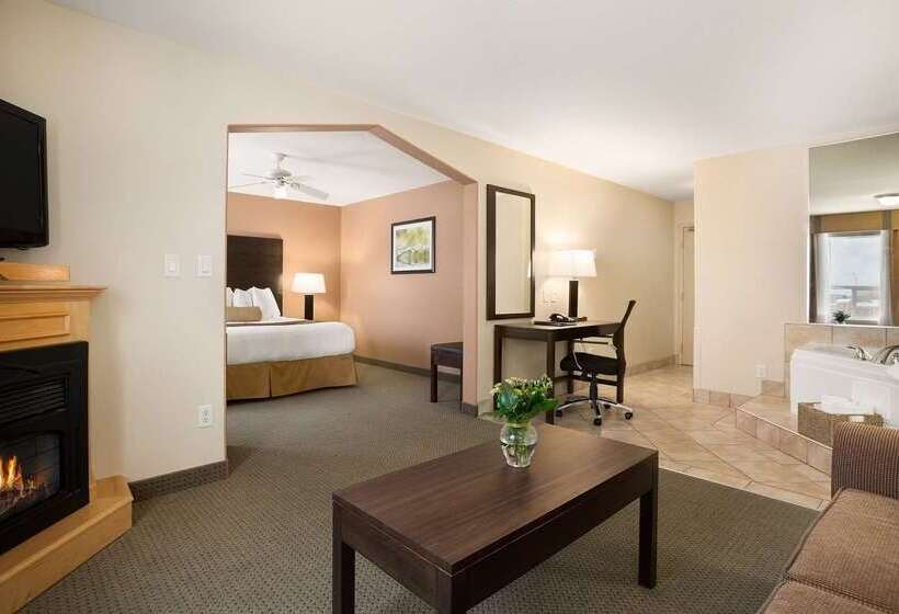 فندق Ramada Golden