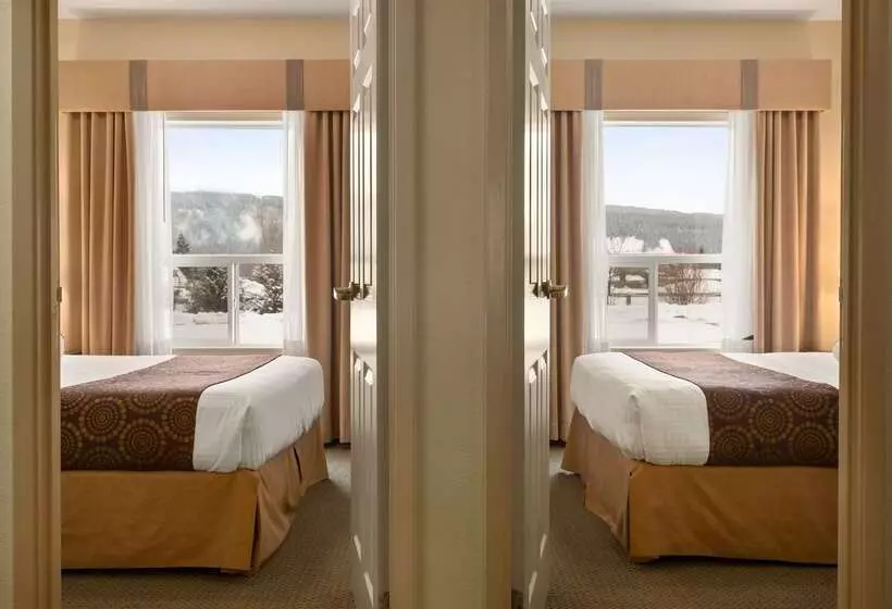 ホテル Ramada Golden