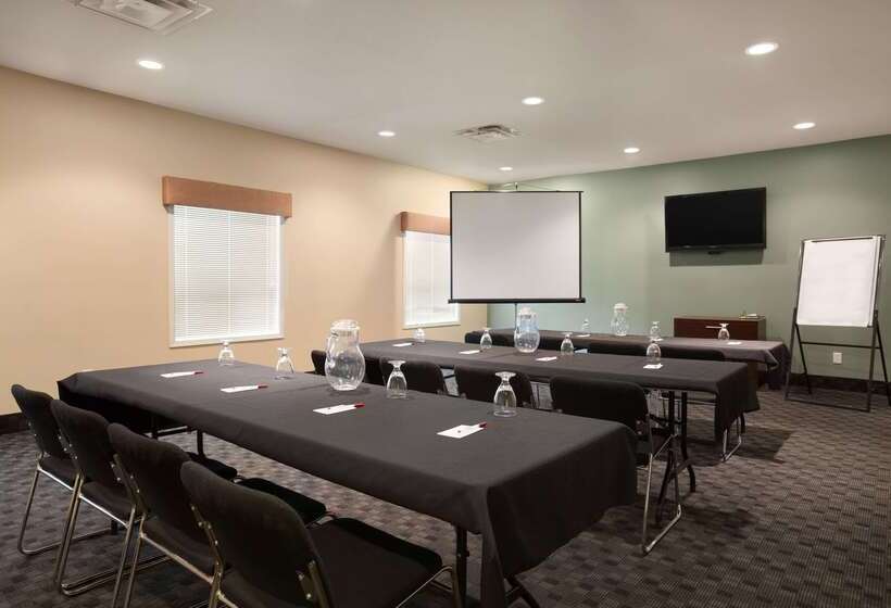 فندق Ramada Golden