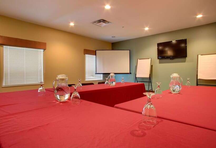 فندق Ramada Golden