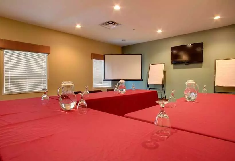 ホテル Ramada Golden