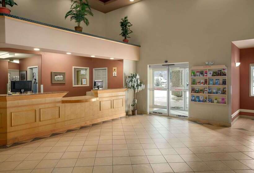 فندق Ramada Golden