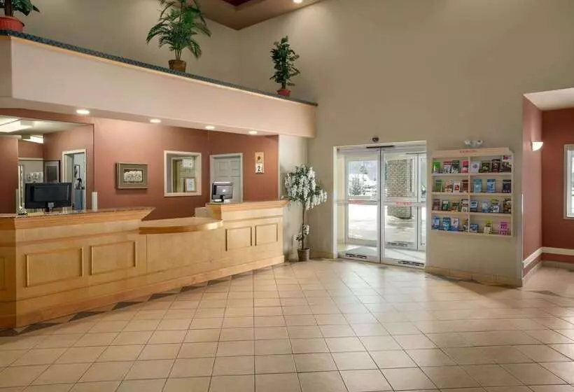 ホテル Ramada Golden