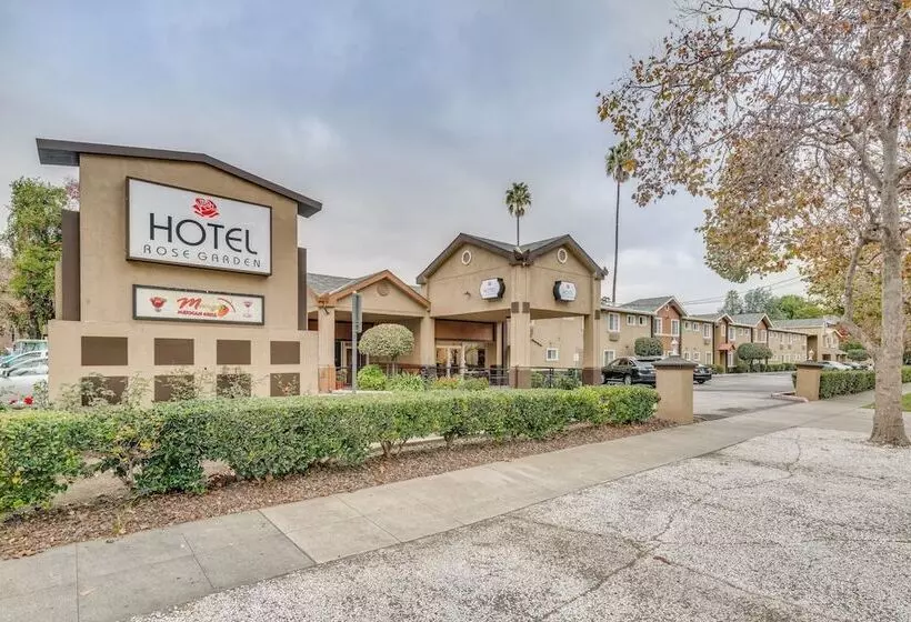 ホテル Rose Garden
