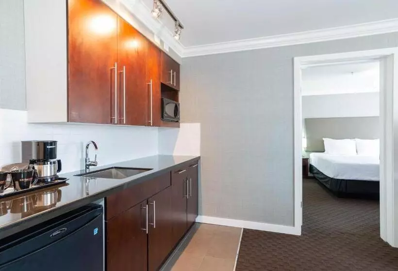 Sandman Hotel Red Deer