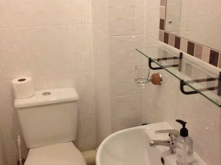 فندق Savoy Court