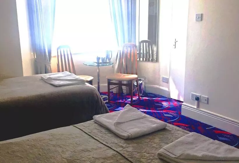 فندق Savoy Court