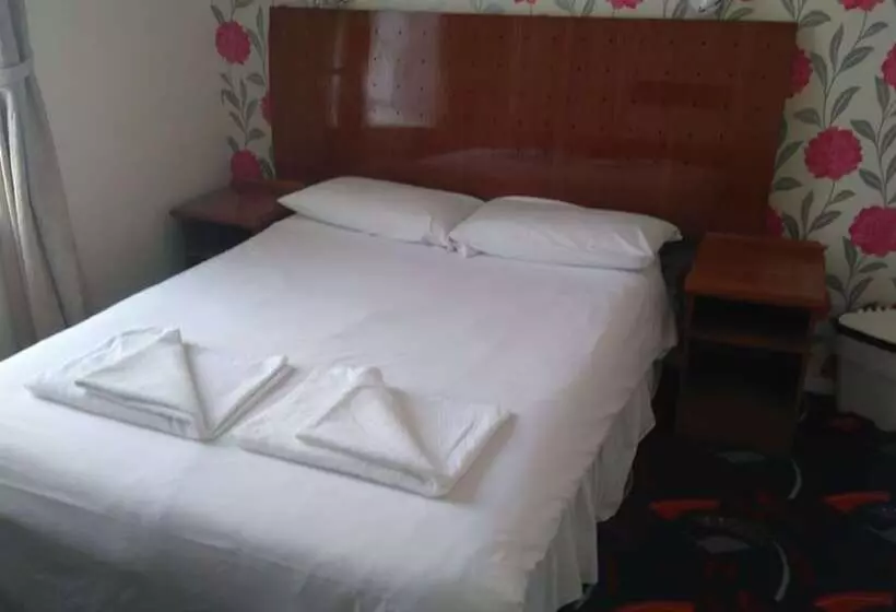 فندق Savoy Court