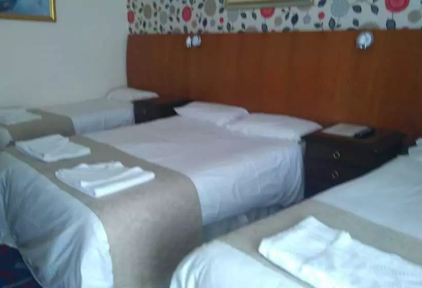 فندق Savoy Court