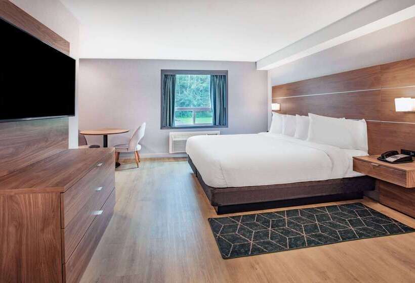 酒店 Super 8 By Wyndham Cornwall On