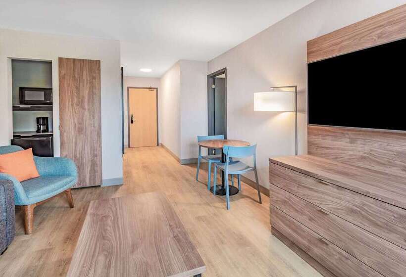 酒店 Super 8 By Wyndham Cornwall On