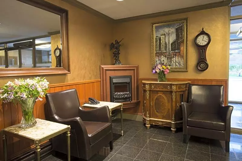 호텔 The Business Inn