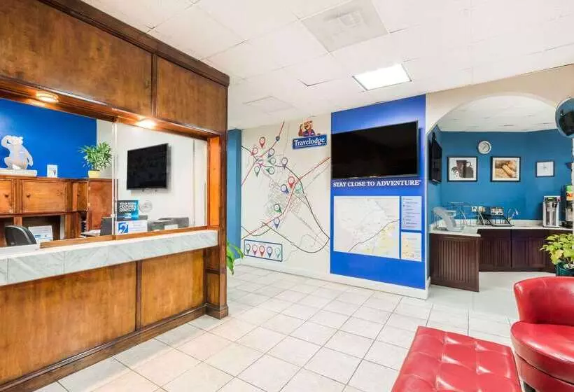 בית מלון כפרי Travelodge By Wyndham Aberdeen