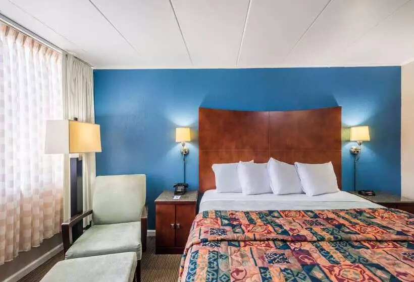 בית מלון כפרי Travelodge By Wyndham Aberdeen