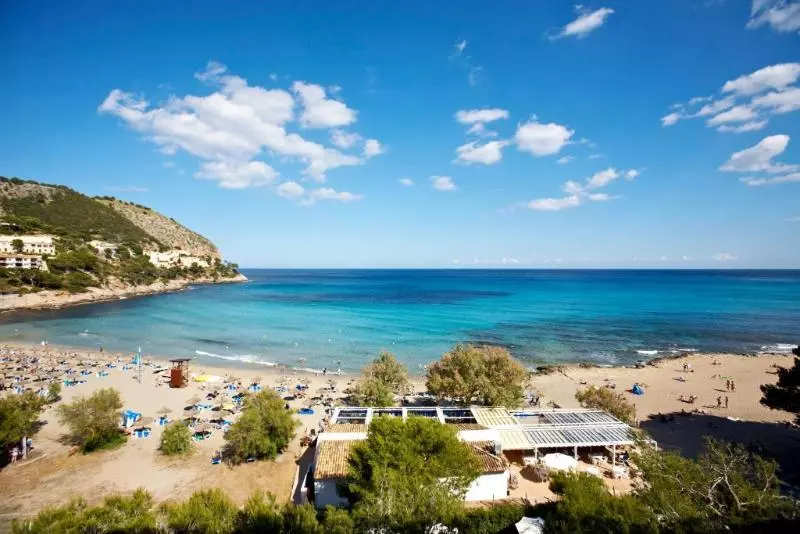 Universal Hotel Laguna