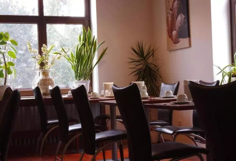 Отель Zum Adler