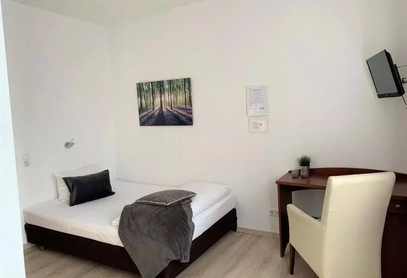 Отель Zum Adler