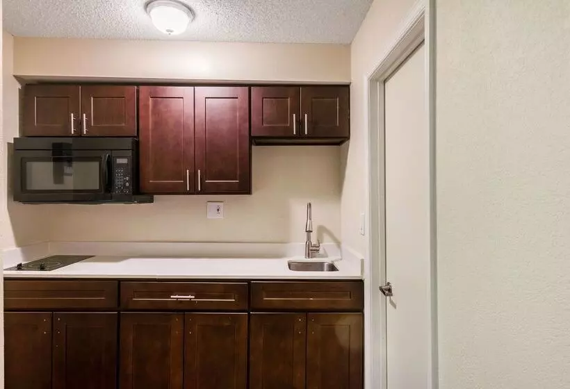 Motel 6 New Brunswick