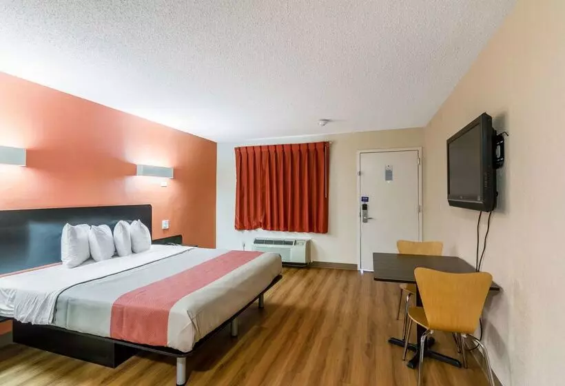 Motel 6 New Brunswick