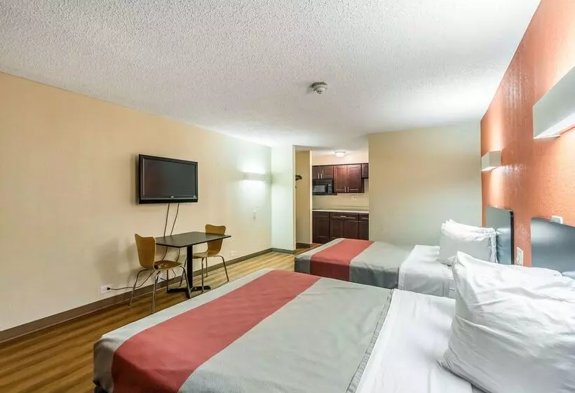 Motel 6 New Brunswick