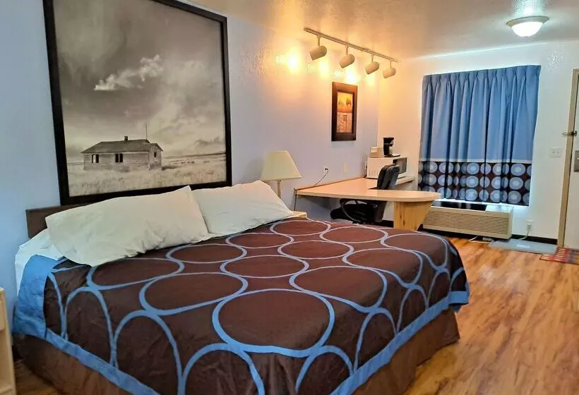 모텔 Super 8 By Wyndham Three Hills Ab