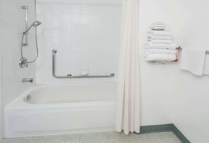 모텔 Super 8 By Wyndham Three Hills Ab